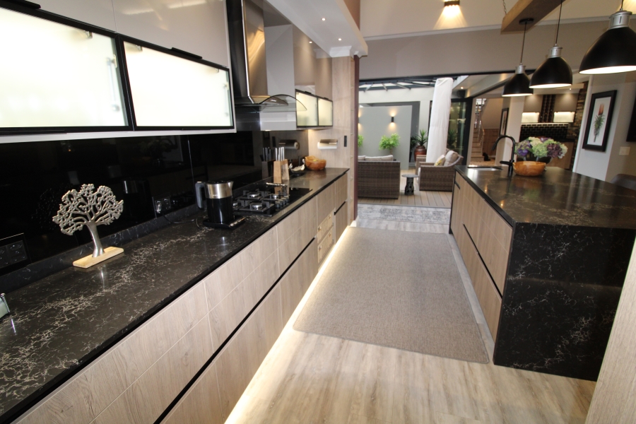 3 Bedroom Property for Sale in Kingswood Golf Estate Western Cape